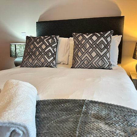 The Prince Albert Pub & Hotel Windsor Extérieur photo