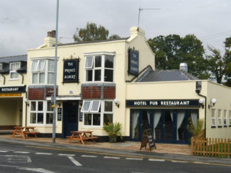 The Prince Albert Pub & Hotel Windsor Extérieur photo