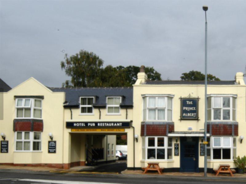 The Prince Albert Pub & Hotel Windsor Extérieur photo