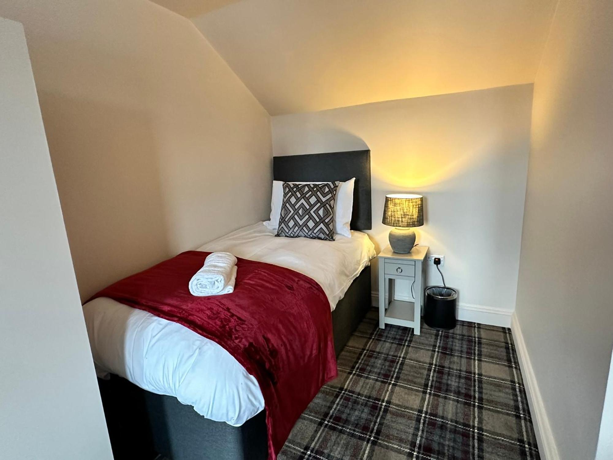 The Prince Albert Pub & Hotel Windsor Extérieur photo