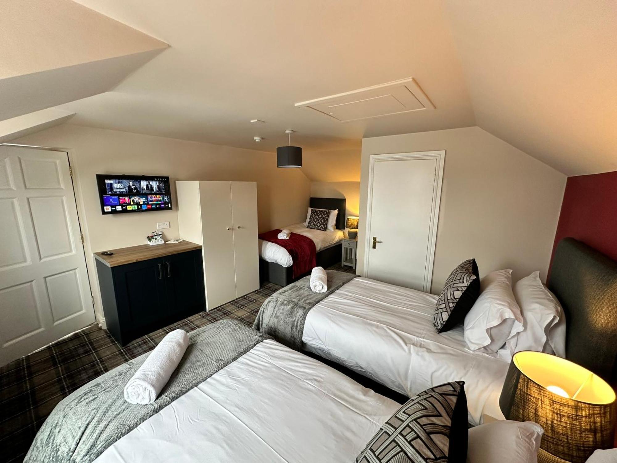 The Prince Albert Pub & Hotel Windsor Extérieur photo